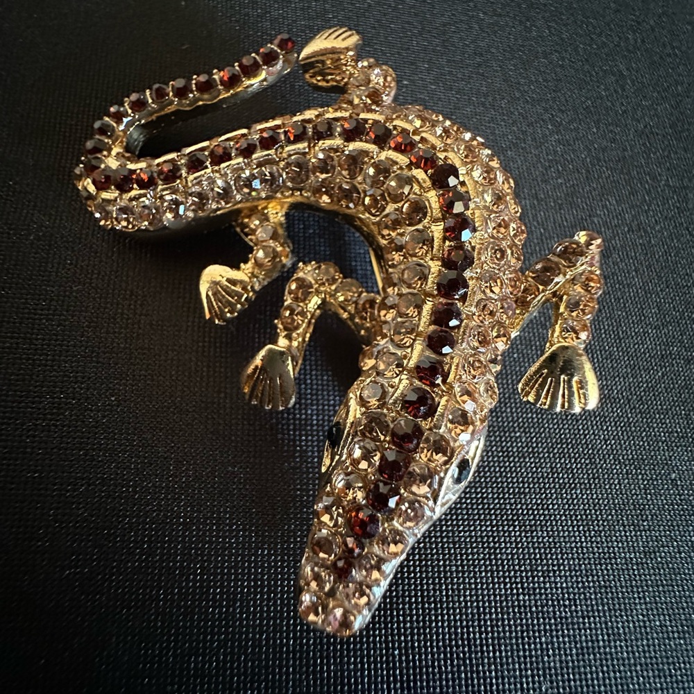 Alligator With Rhinestones Brooch - Picture 7 of 7